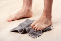 The Importance of Stretching and Strengthening Exercises for Healthy Feet